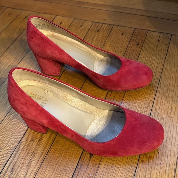 Naturalizer Red Suede Pumps Block Heel - Picture 6 of 8